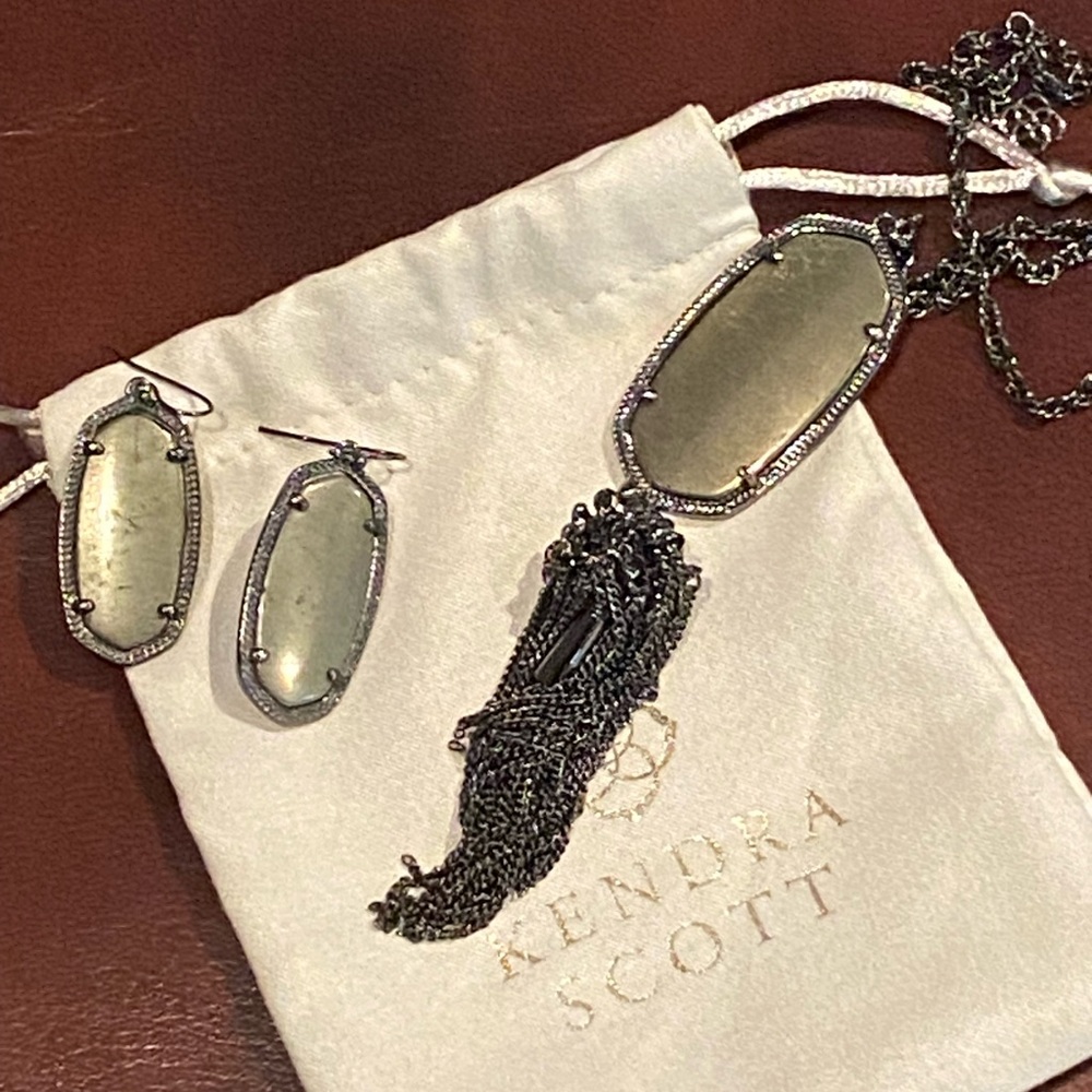 Kendra Scott Silver Necklace Set